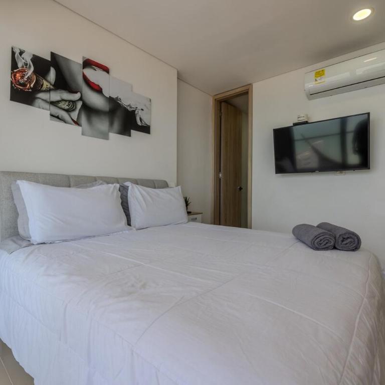 Luxury apto ocean View 2BR Great location - Two-Bedroom Deluxe Apartment with Harbor View - 3