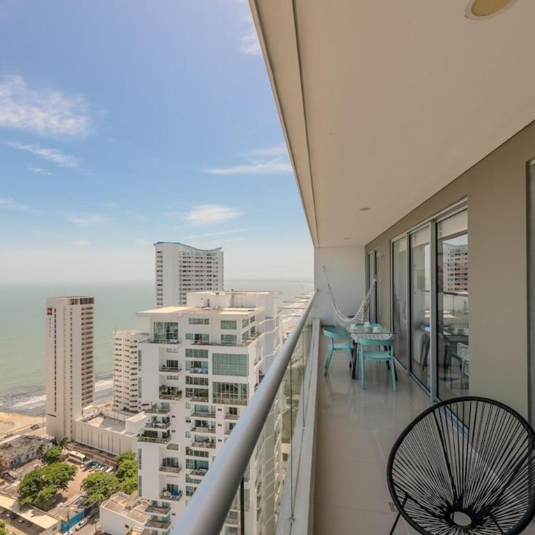 Luxury apto ocean View 2BR Great location - Two-Bedroom Deluxe Apartment with Harbor View - 4