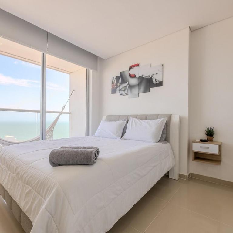 Luxury apto ocean View 2BR Great location - Two-Bedroom Deluxe Apartment with Harbor View - 6