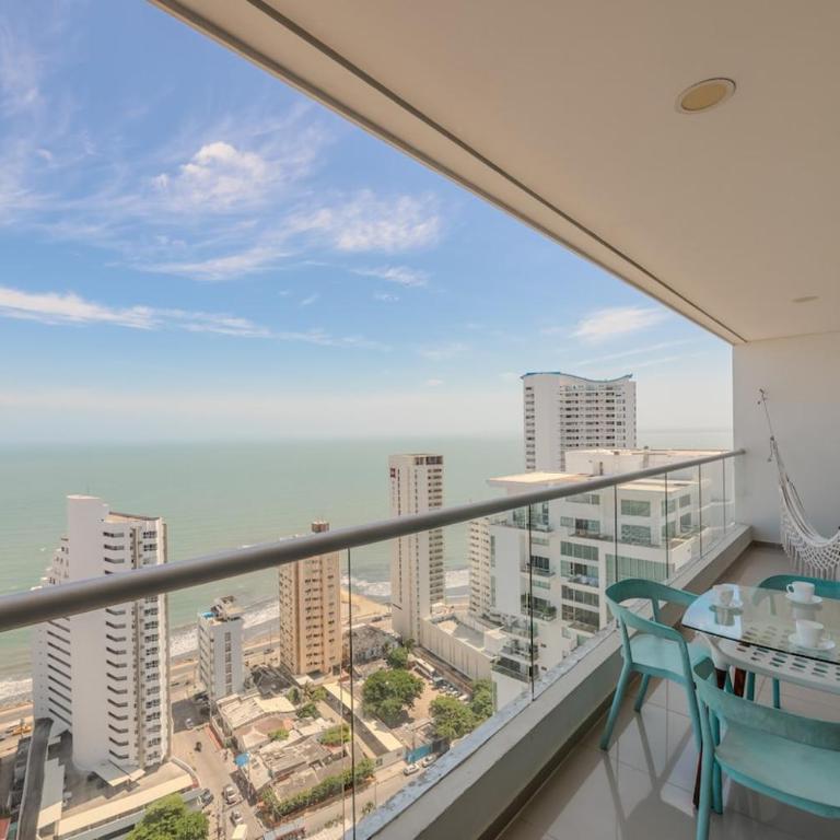 Luxury apto ocean View 2BR Great location - Two-Bedroom Deluxe Apartment with Harbor View - 11