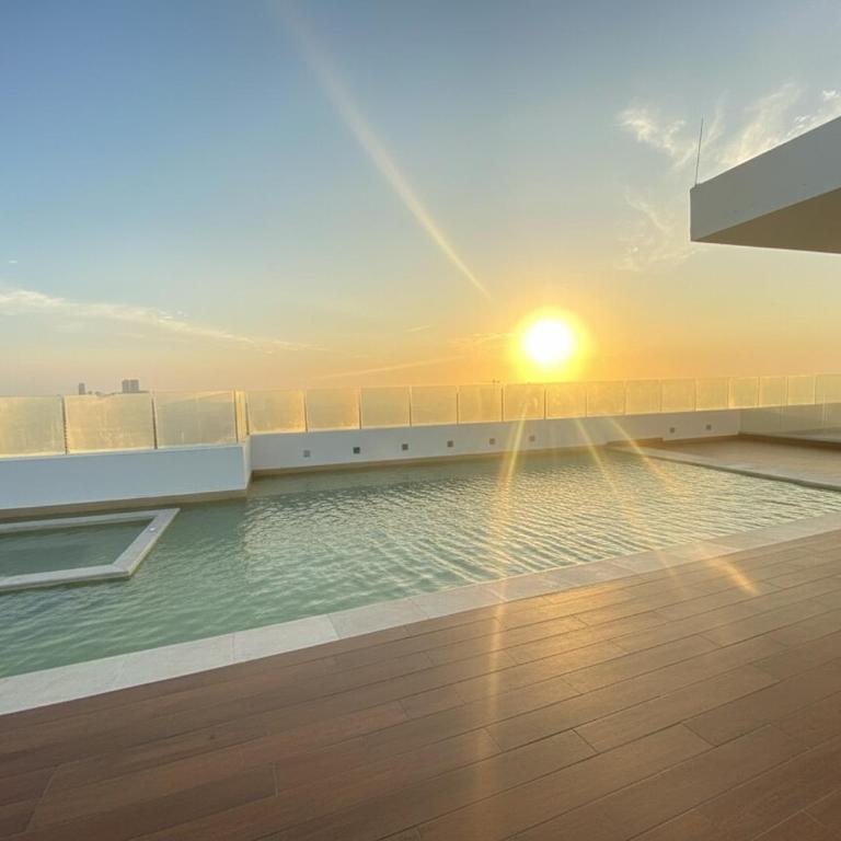 Luxury apto ocean View 2BR Great location - Two-Bedroom Deluxe Apartment with Harbor View - 16
