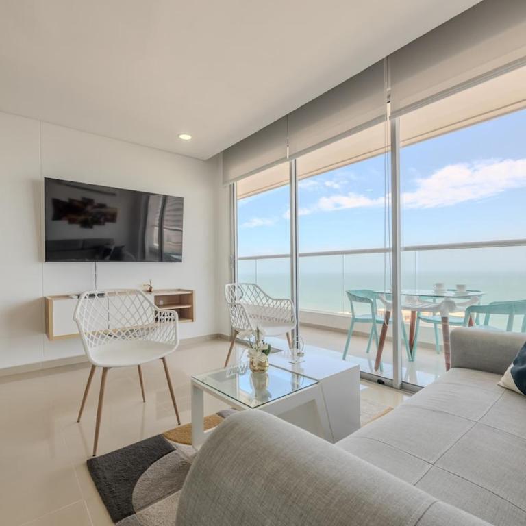 Luxury apto ocean View 2BR Great location - Two-Bedroom Deluxe Apartment with Harbor View - 24