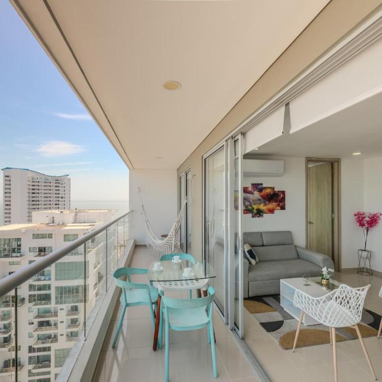 Luxury apto ocean View 2BR Great location - Two-Bedroom Deluxe Apartment with Harbor View - 28