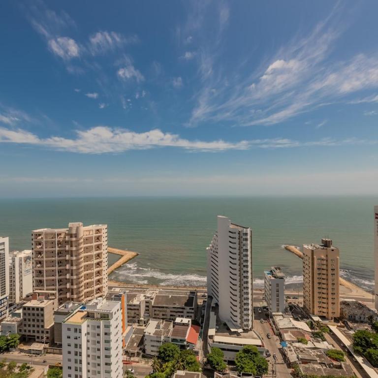 Luxury apto ocean View 2BR Great location - Two-Bedroom Deluxe Apartment with Harbor View - 29