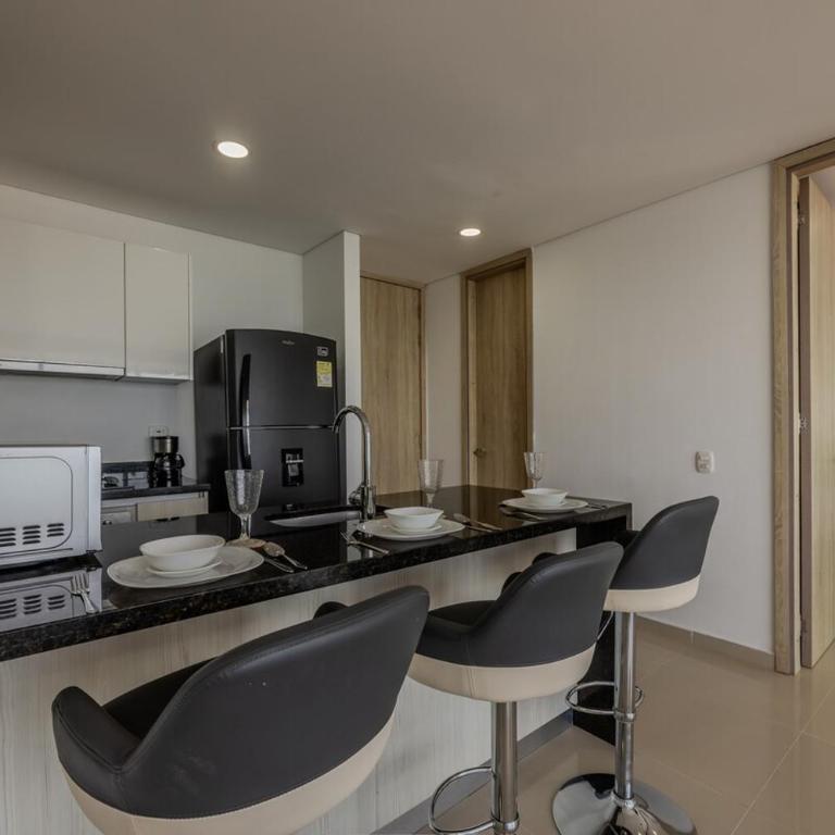 Luxury apto ocean View 2BR Great location - Two-Bedroom Deluxe Apartment with Harbor View - 31