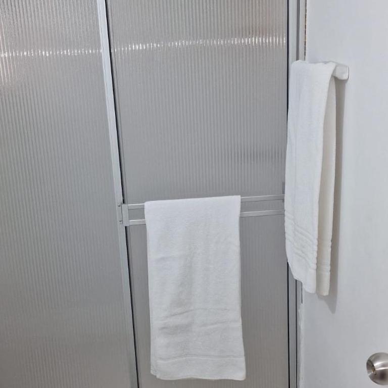 Exclusivo Apartamento en Conjunto Cerrado Entresierras - Apartamento de 3 dormitorios - 4