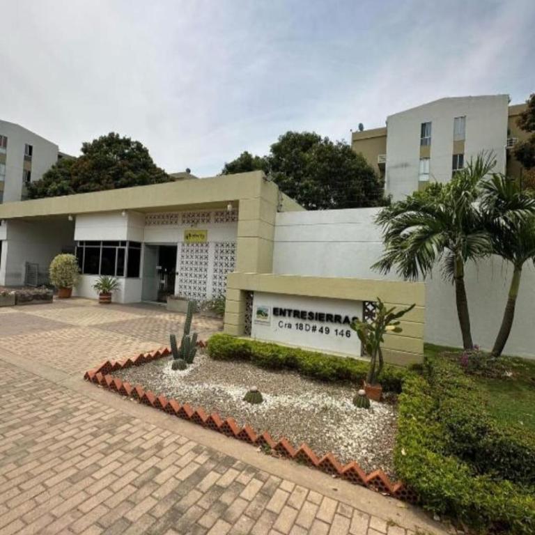 Exclusivo Apartamento en Conjunto Cerrado Entresierras - Apartamento de 3 dormitorios - 6