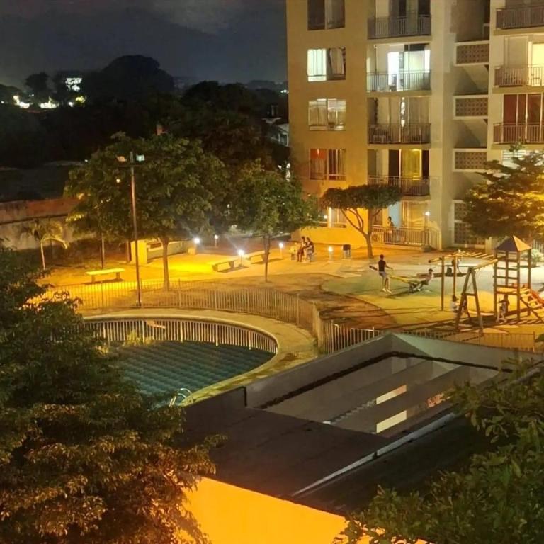 Exclusivo Apartamento en Conjunto Cerrado Entresierras - Apartamento de 3 dormitorios - 10