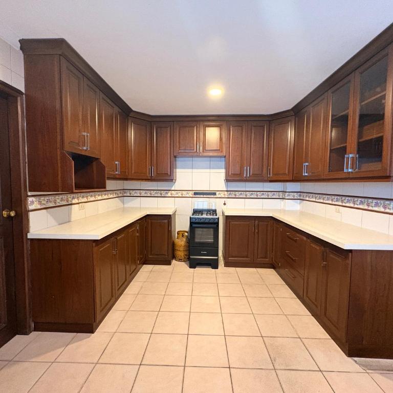 Dúplex con encanto en zona top, cerca de Plaza Blacutt - Apartamento de 1 dormitorio - 16