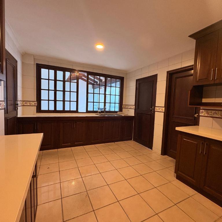 Dúplex con encanto en zona top, cerca de Plaza Blacutt - Apartamento de 1 dormitorio - 23
