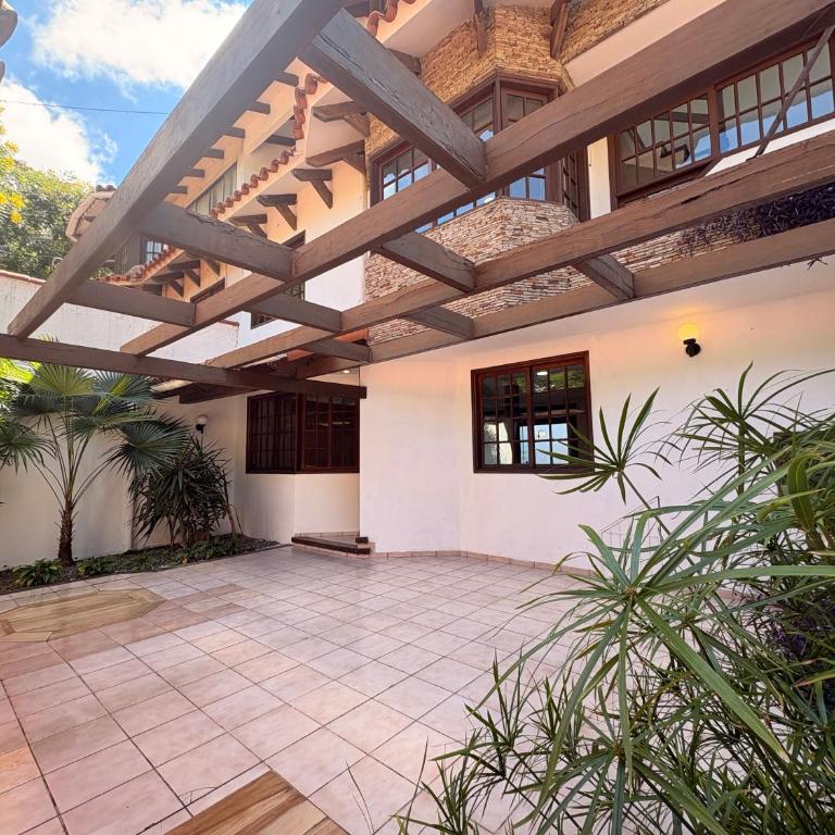 Dúplex con encanto en zona top, cerca de Plaza Blacutt - Apartamento de 1 dormitorio - 22