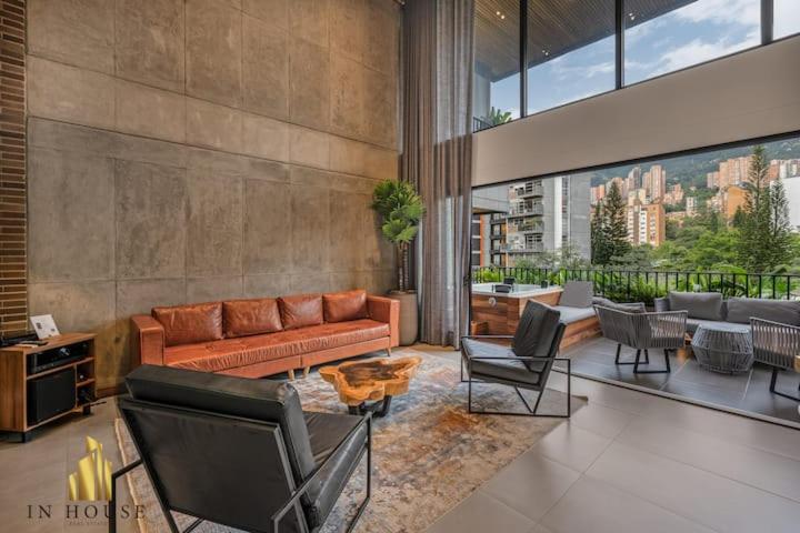 Apartamento luxy en el Poblado, con vistas panorámica y aire acondicionado - Apartamento de 3 dormitorios - 28