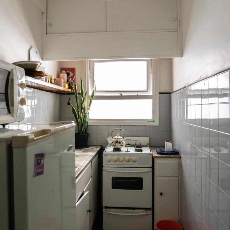 Monoambiente luminoso en excelente ubicacion - One-Bedroom Apartment - 11
