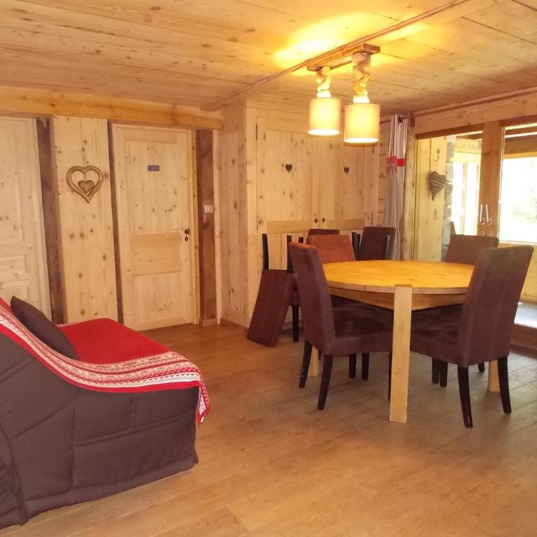 Chalet, animaux acceptés - 8 pers. dans quartier calme - FR-1-906-2 - Apartment - 2