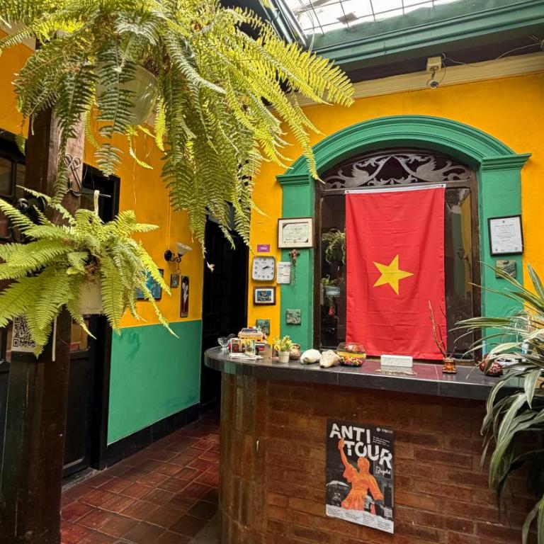 Hostal Hanoi en Bogotá - Basic Triple Room with Shared Bathroom - 2