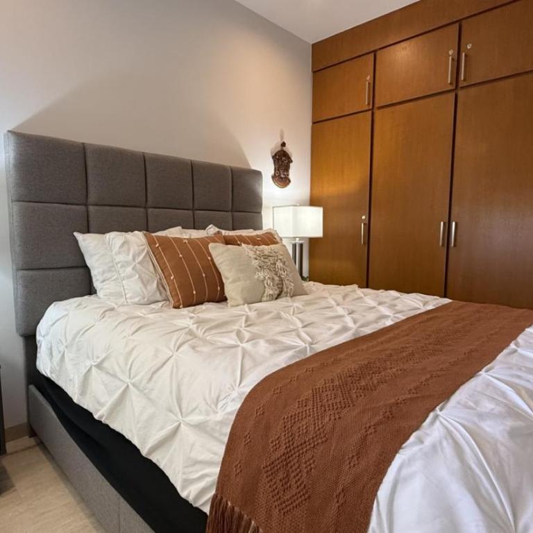 Close to town condo Olas 242 - Apartamento - 13