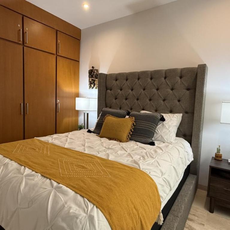 Close to town condo Olas 242 - Apartamento - 14