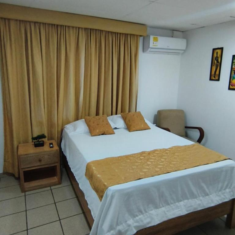 Casa Aranza - Double Room with Private Bathroom - 3