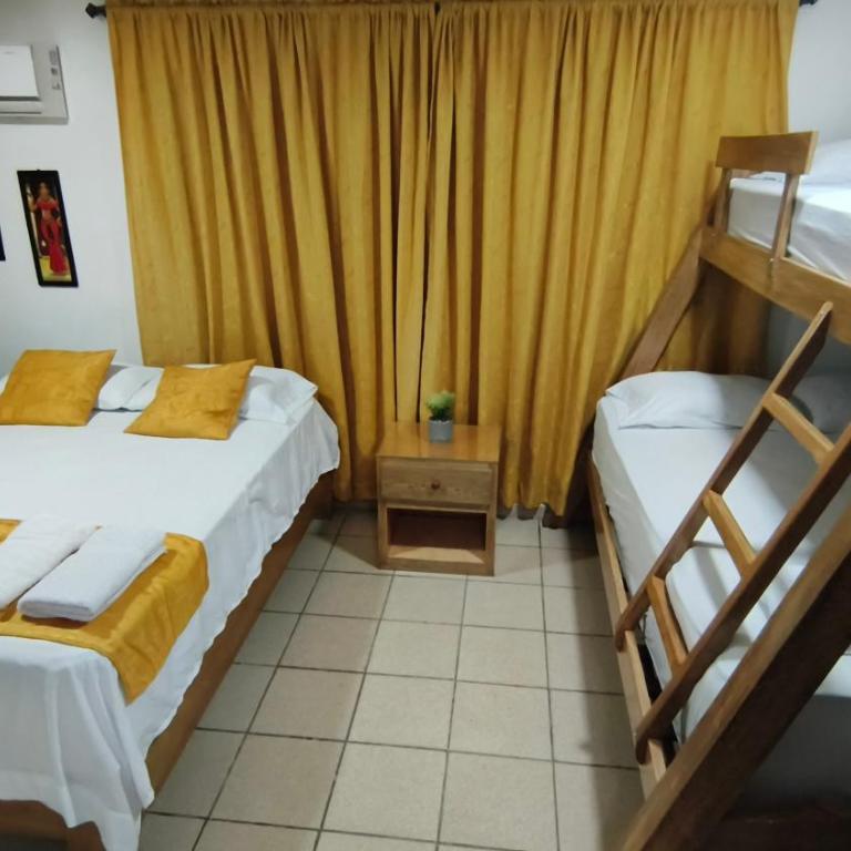 Casa Aranza - Double or Twin Room with Private Bathroom - 2