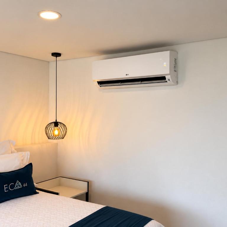 Hotel ECO 44 - Studio with Balcony - 5
