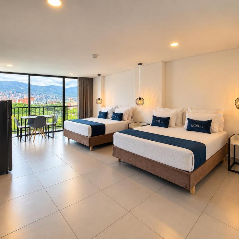 Hotel ECO 44 - Studio with Balcony - 2