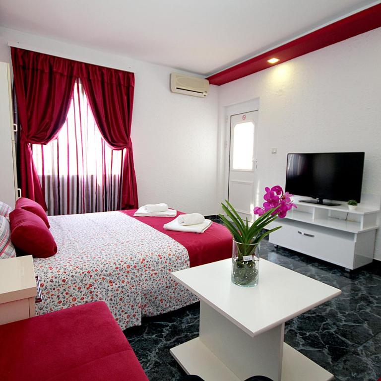 Apartments Kruna Jovanović - Studio Apartman u Prizemlju (2 Odrasle Osobe + 2 Deteta) - 7