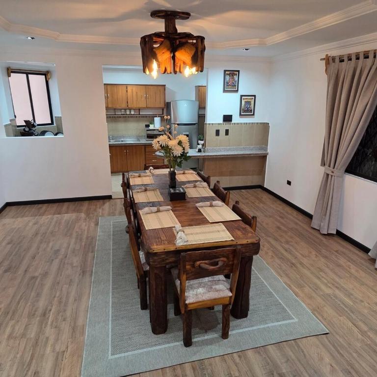Casa Yanuncay Rustic house with parking in Cuenca - Three-Bedroom Apartment - 7