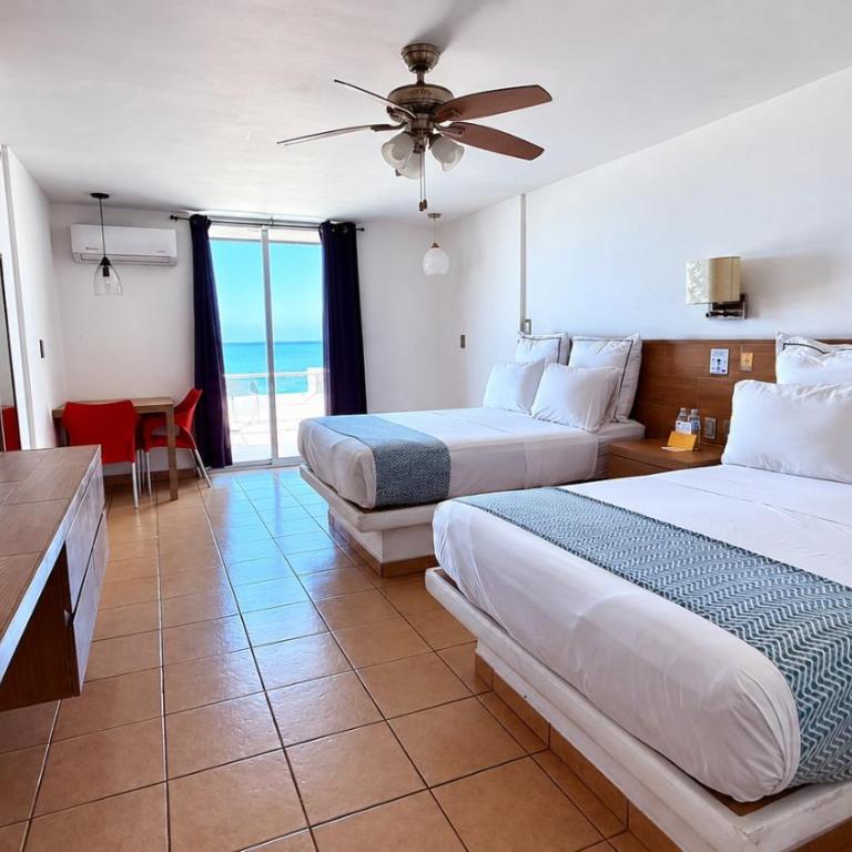 Hotel Playamar - Habitación Doble con balcón y vistas al mar - 2