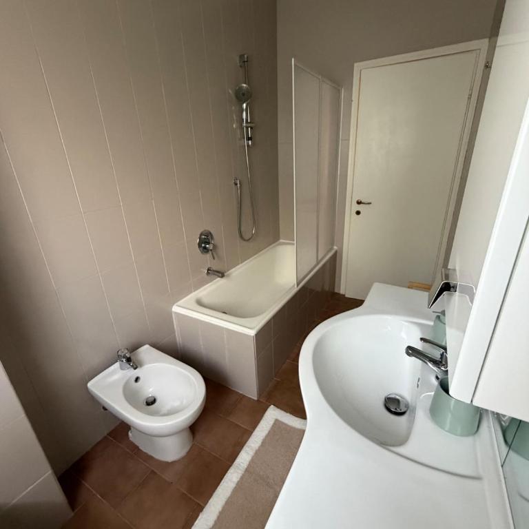 Vacanza dalla Nonna Apartment - Como - Apartment mit 2 Schlafzimmern und Balkon - 17