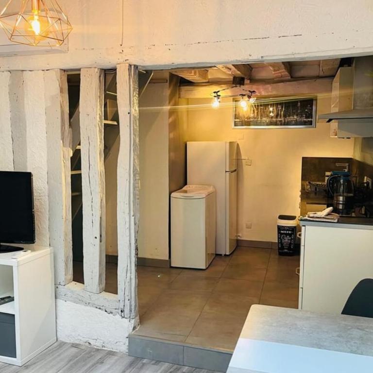 Charmante maison triplex avec jardin - Maison de Vacances - 8