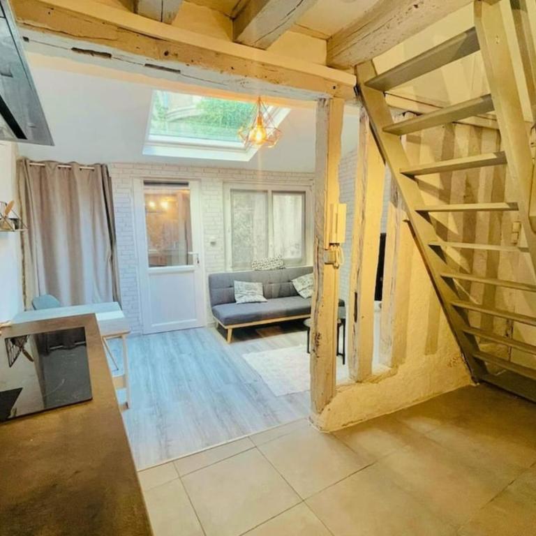 Charmante maison triplex avec jardin - Maison de Vacances - 12