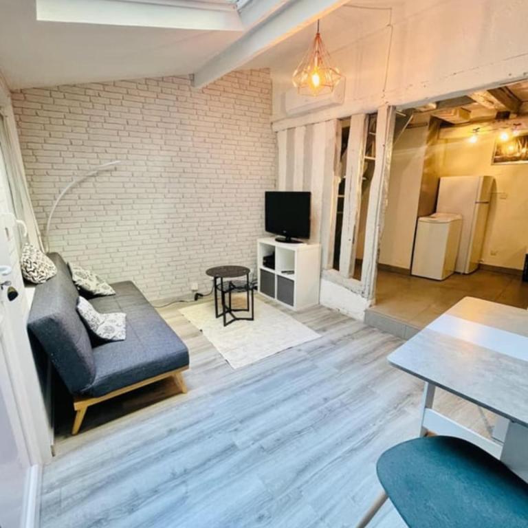Charmante maison triplex avec jardin - Maison de Vacances - 16