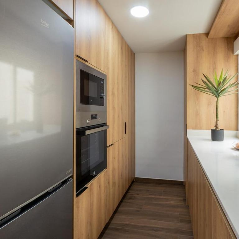 Apartamento céntrico junto al paseo marítimo y playa - Apartamento de 2 dormitorios - 2