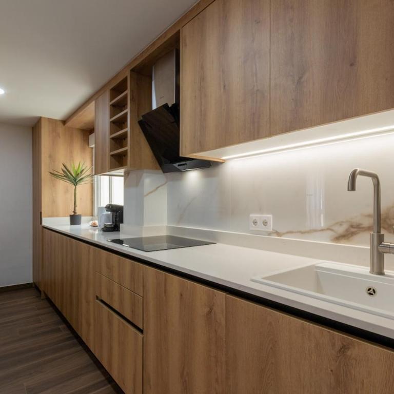 Apartamento céntrico junto al paseo marítimo y playa - Apartamento de 2 dormitorios - 24