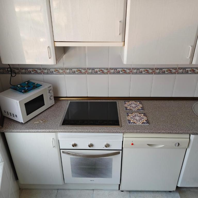 LA CASA DE REYES - WIFI Gratis - Apartamento de 3 dormitorios - 24