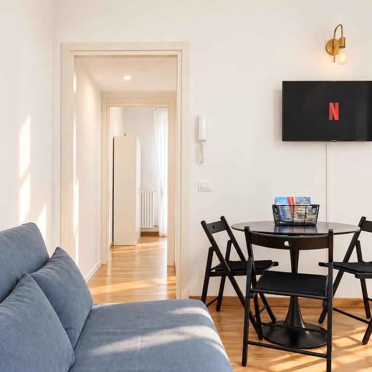 The Boutique Houses - Tram 2 direct to Duomo & Navigli - Milan City Center - Apartamento Superior con vistas a la ciudad - 14
