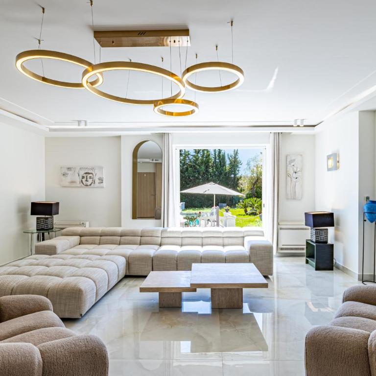 11 GRIMP - Villa with a swimming pool and tennis walk to beach - Villa avec Piscine Privée - 7