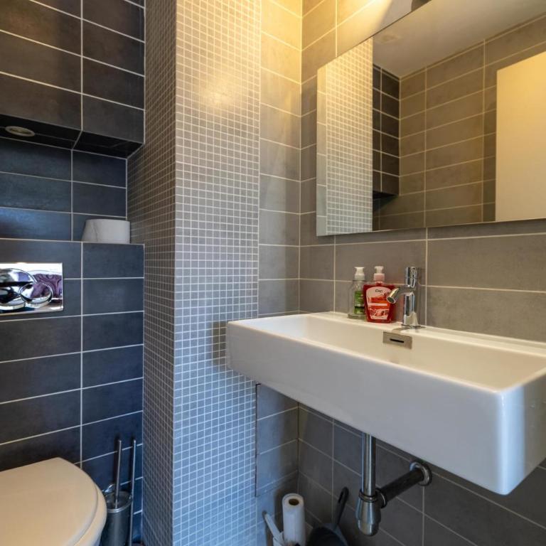 11 GRIMP - Villa with a swimming pool and tennis walk to beach - Villa avec Piscine Privée - 32