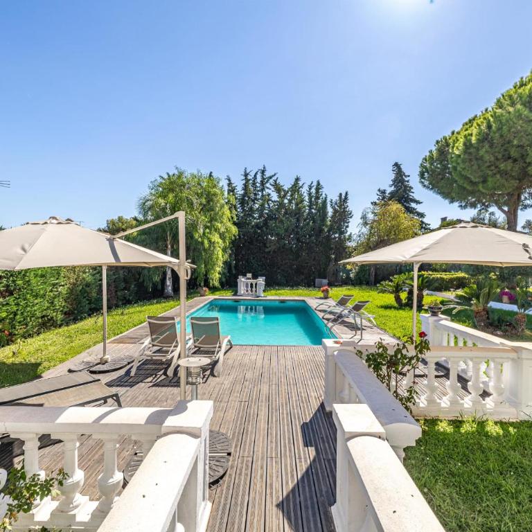 11 GRIMP - Villa with a swimming pool and tennis walk to beach - Villa avec Piscine Privée - 38
