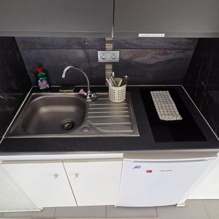 Le Nid des Pins - Terrasse, Parking privé, Calme - Apartamento - 14