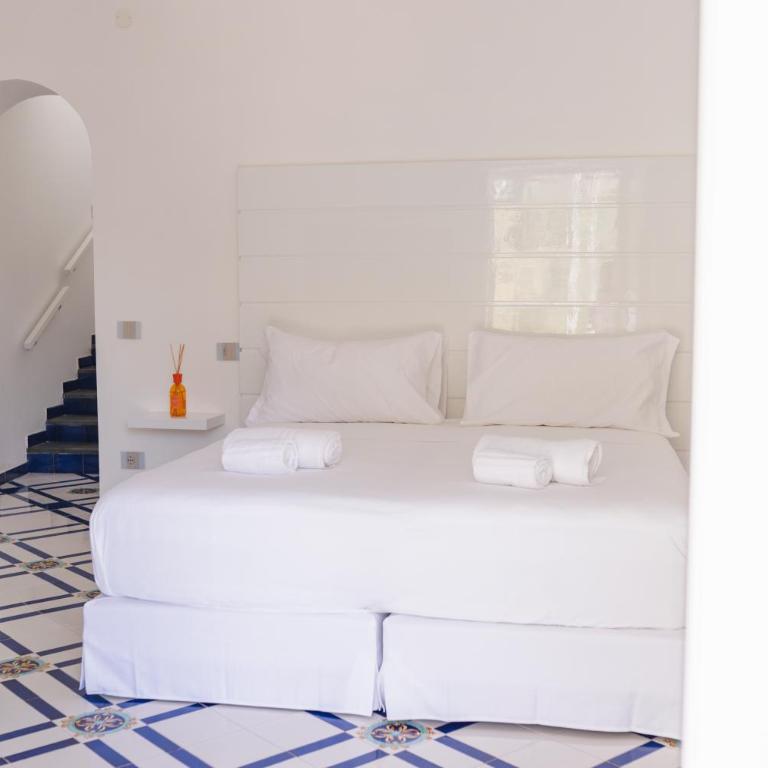 Casacasa Positano - Camera Matrimoniale/Doppia con Letti Singoli con Vista - 2
