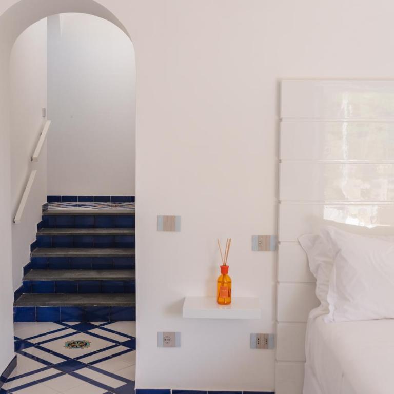 Casacasa Positano - Camera Matrimoniale/Doppia con Letti Singoli con Vista - 7