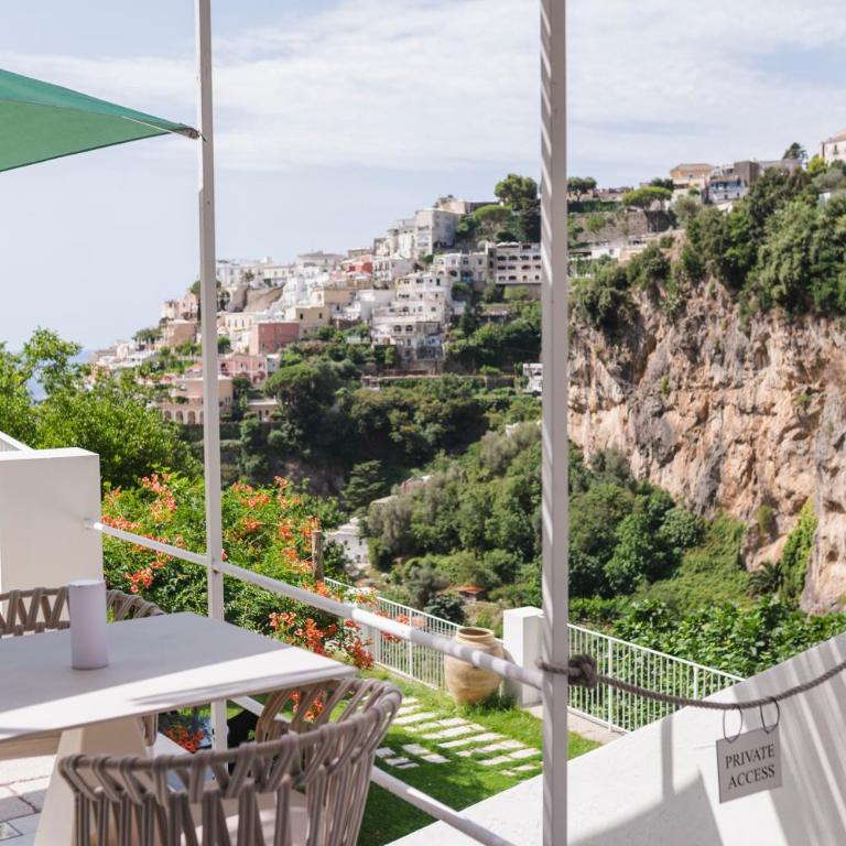 Casacasa Positano - Camera Matrimoniale/Doppia con Letti Singoli con Vista - 13
