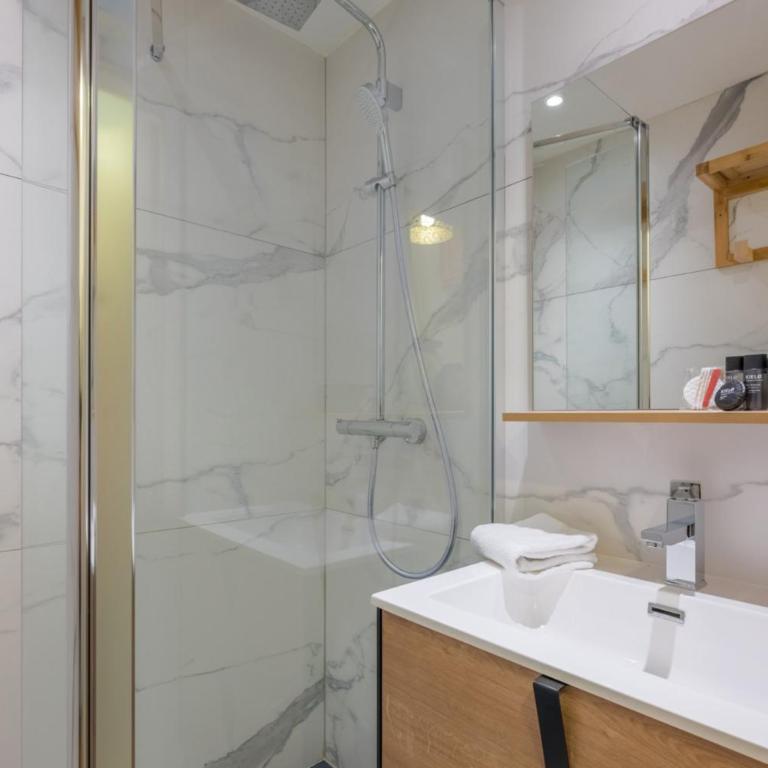 Charming flat right in the city centre - Appartement - 5