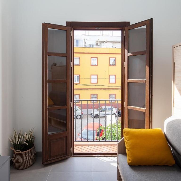 Residencia & Suites REST Triana Alfareria 100 - Estudio Superior - 4