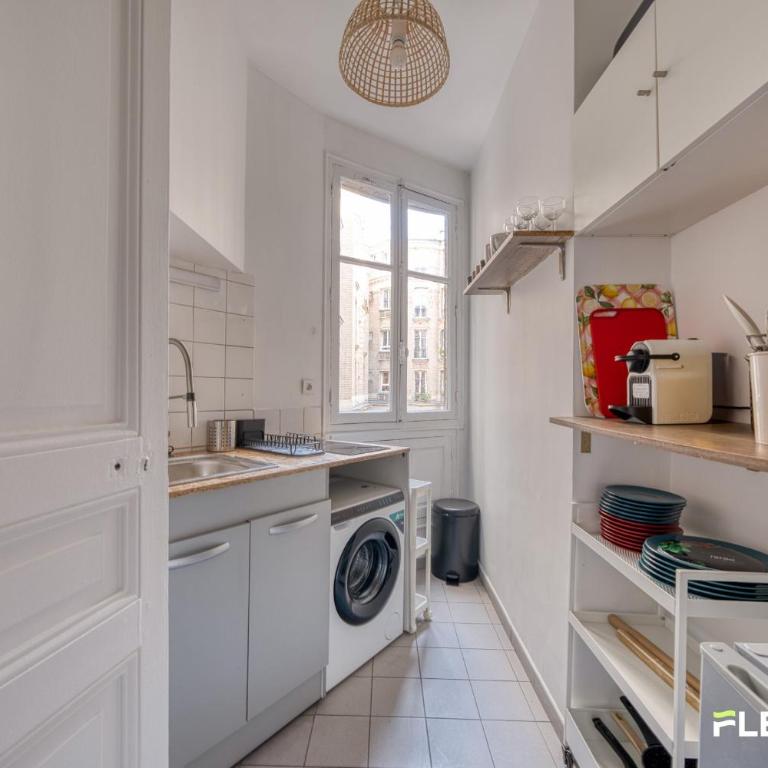 26 rue traversière 75012 / T3 / 6 pièces - Apartment - 4