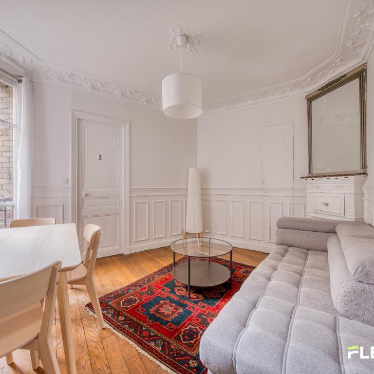 26 rue traversière 75012 / T3 / 6 pièces - Apartment - 8