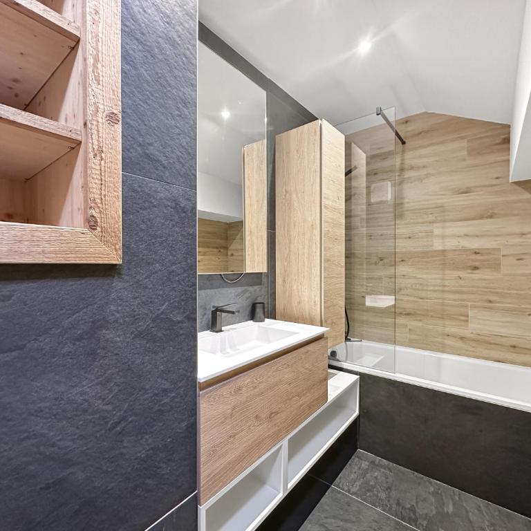 RB237 - Duplex 10 pers Centre Carroz - Deluxe Apartment mit 5 Schlafzimmern - 11
