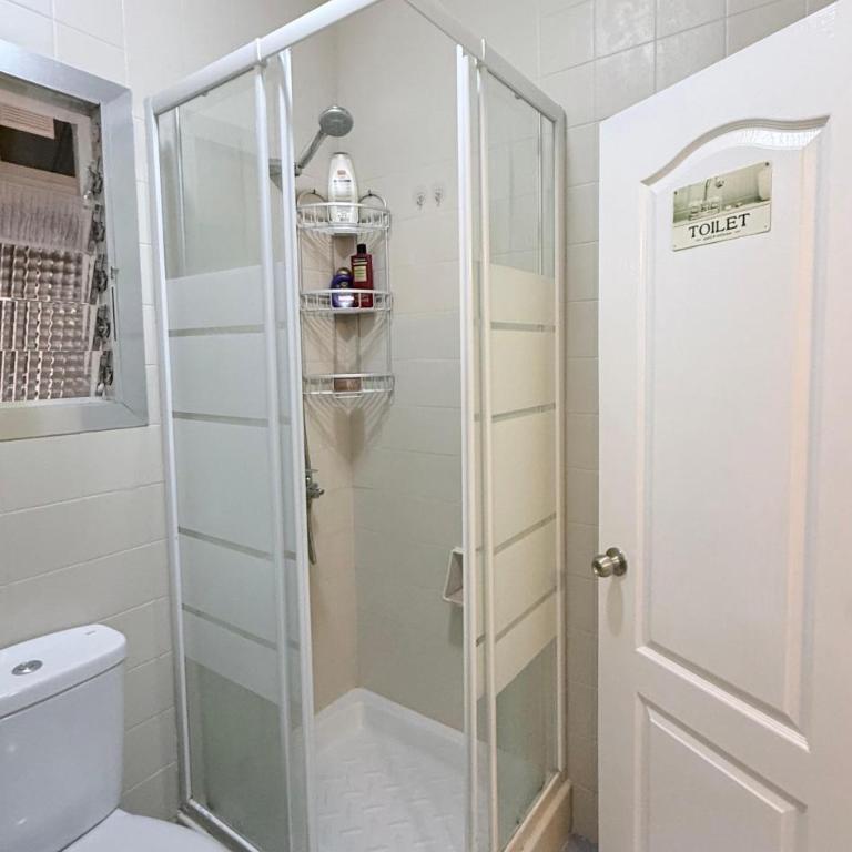 Apartamento de 4 dormitorios cerca de la playa - Apartamento de 1 dormitorio - 2