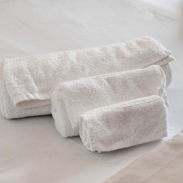 Terra Mia Home - Camera Matrimoniale/Doppia con Letti Singoli con Doccia - 9